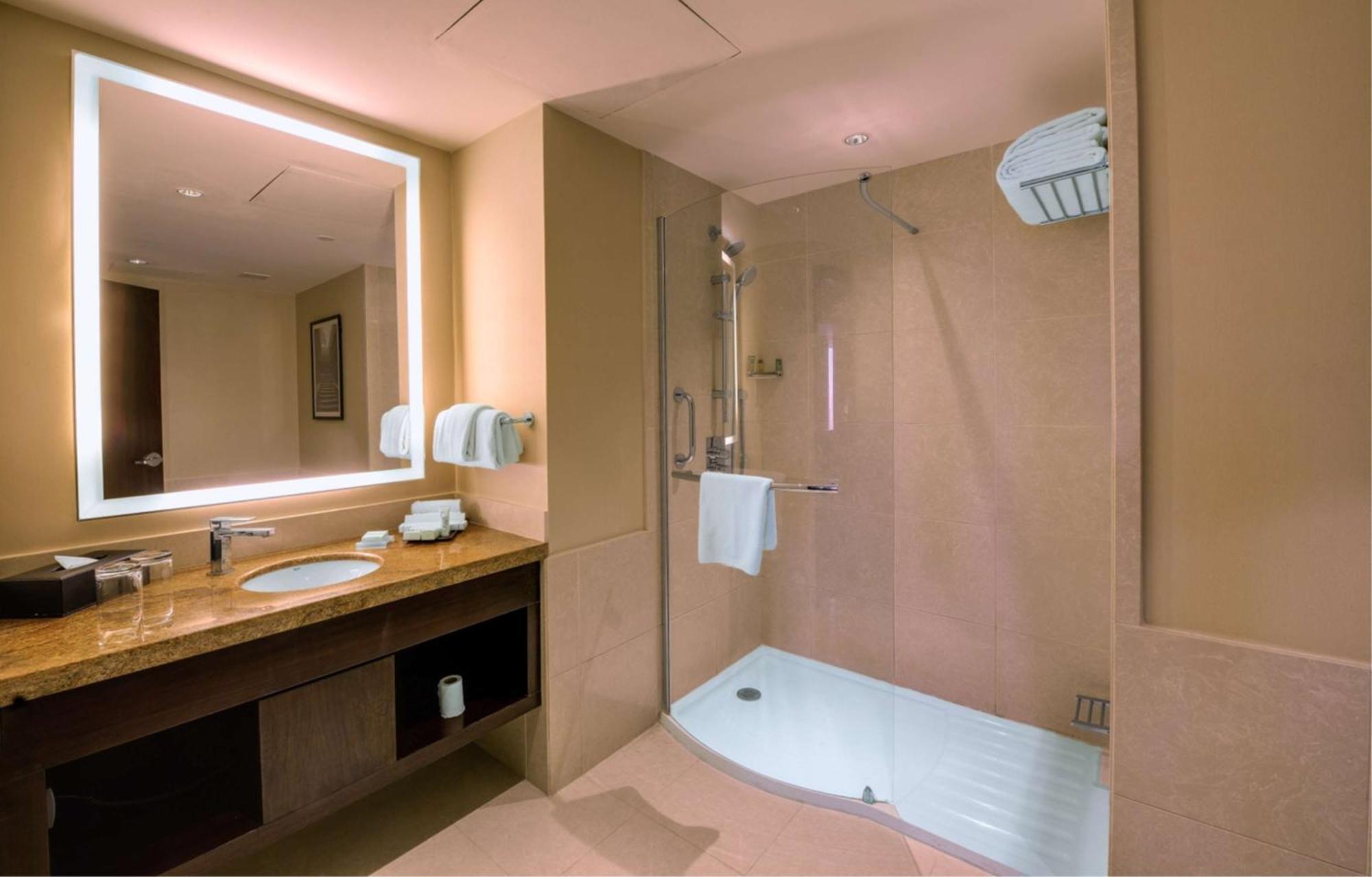 Hilton Garden Inn, Trivandrum Hotel