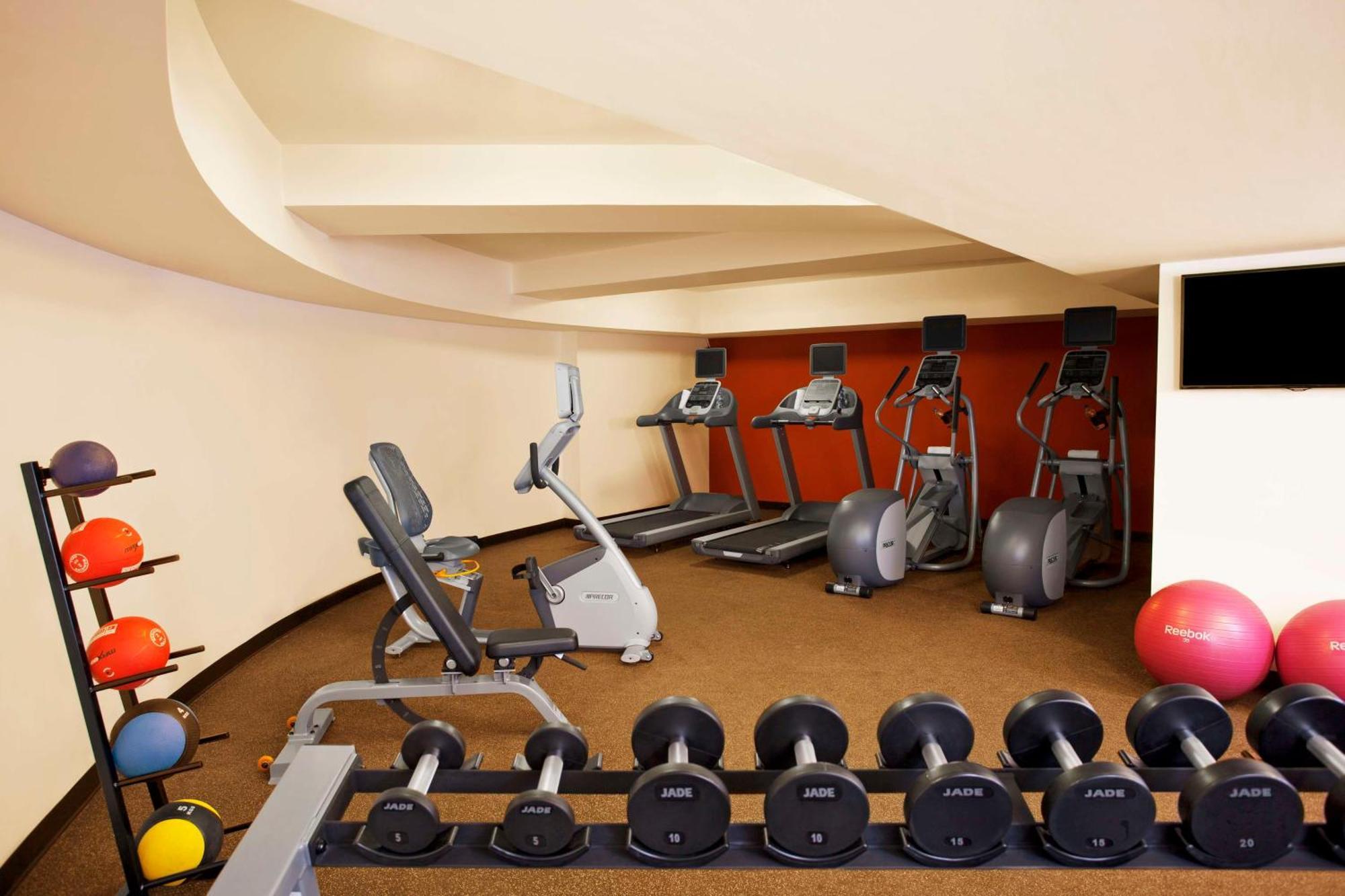 Hilton Garden Inn, Trivandrum Hotel Thiruvananthapuram